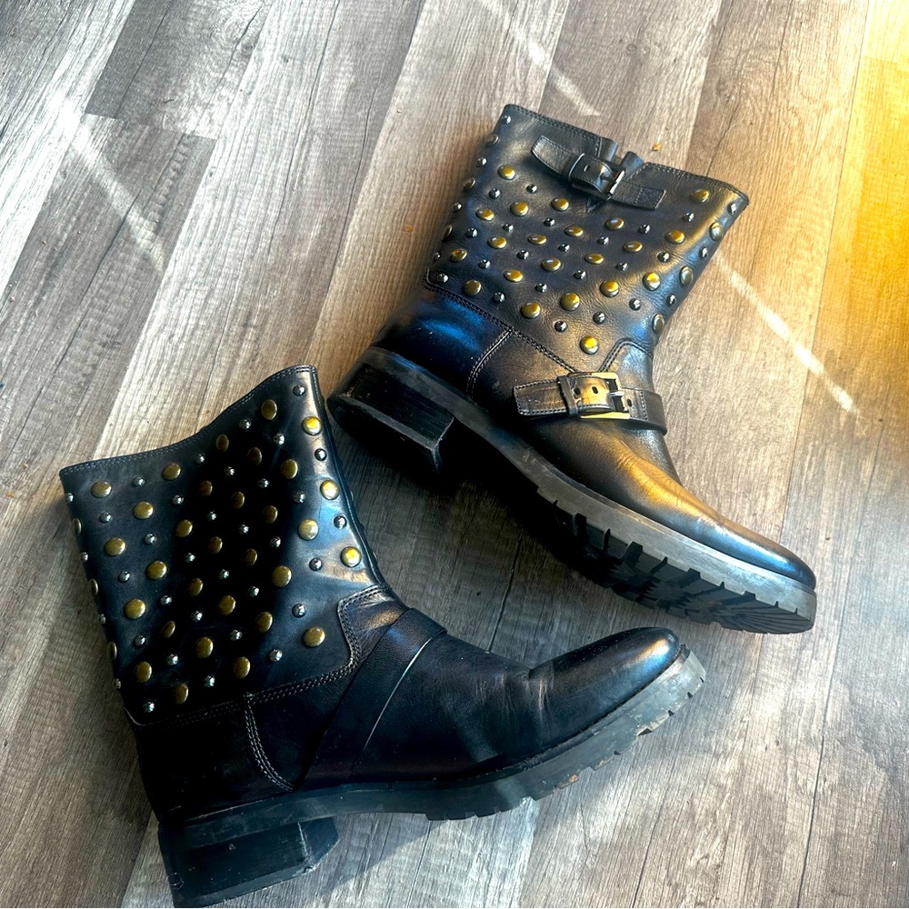 Michael Kora boots
